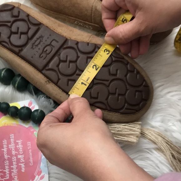 UGG Ansley Slipper in Chestnut Sz 2 - Picture 10 of 10